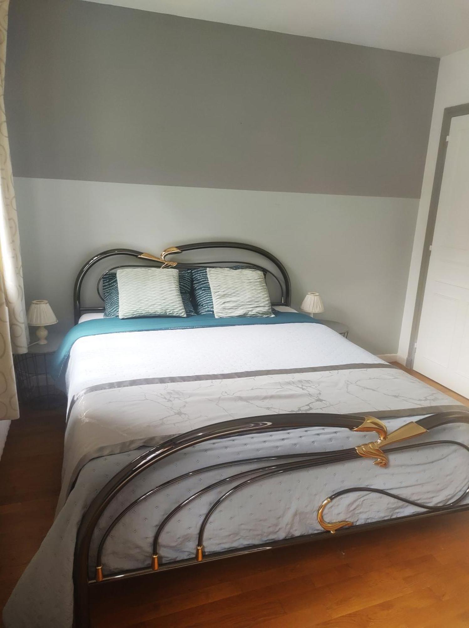 Les Deux Sources Hotel Saint-Laurent-en-Royans Room photo